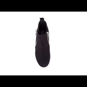 Steve Madden high top wedges